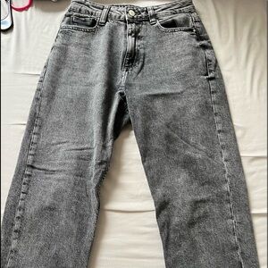 Zara jeans.
